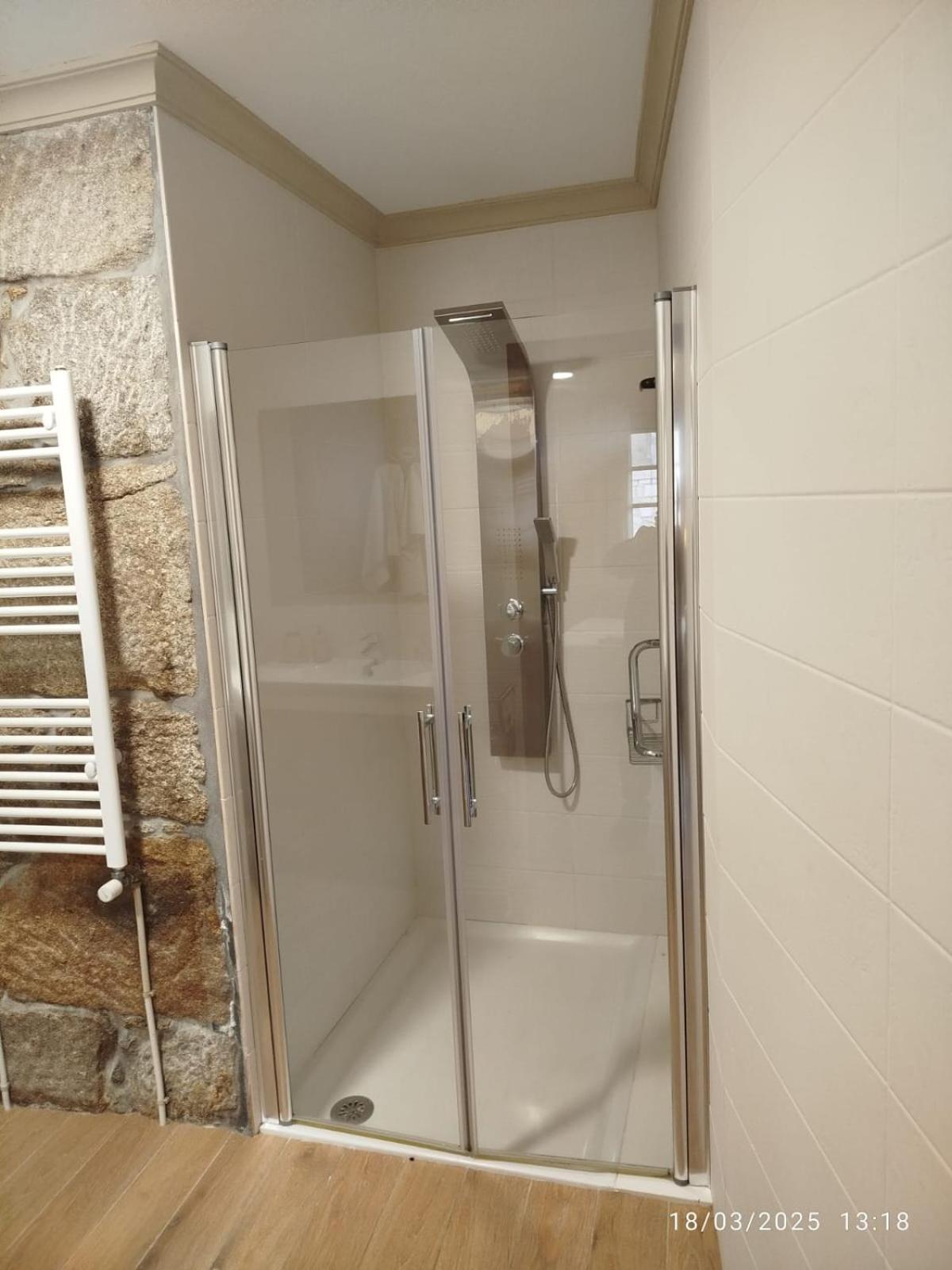 O Apartamento Do Xanza, Ideal Para Parejas Adaptado Movilidad Reducida Meis Exteriér fotografie