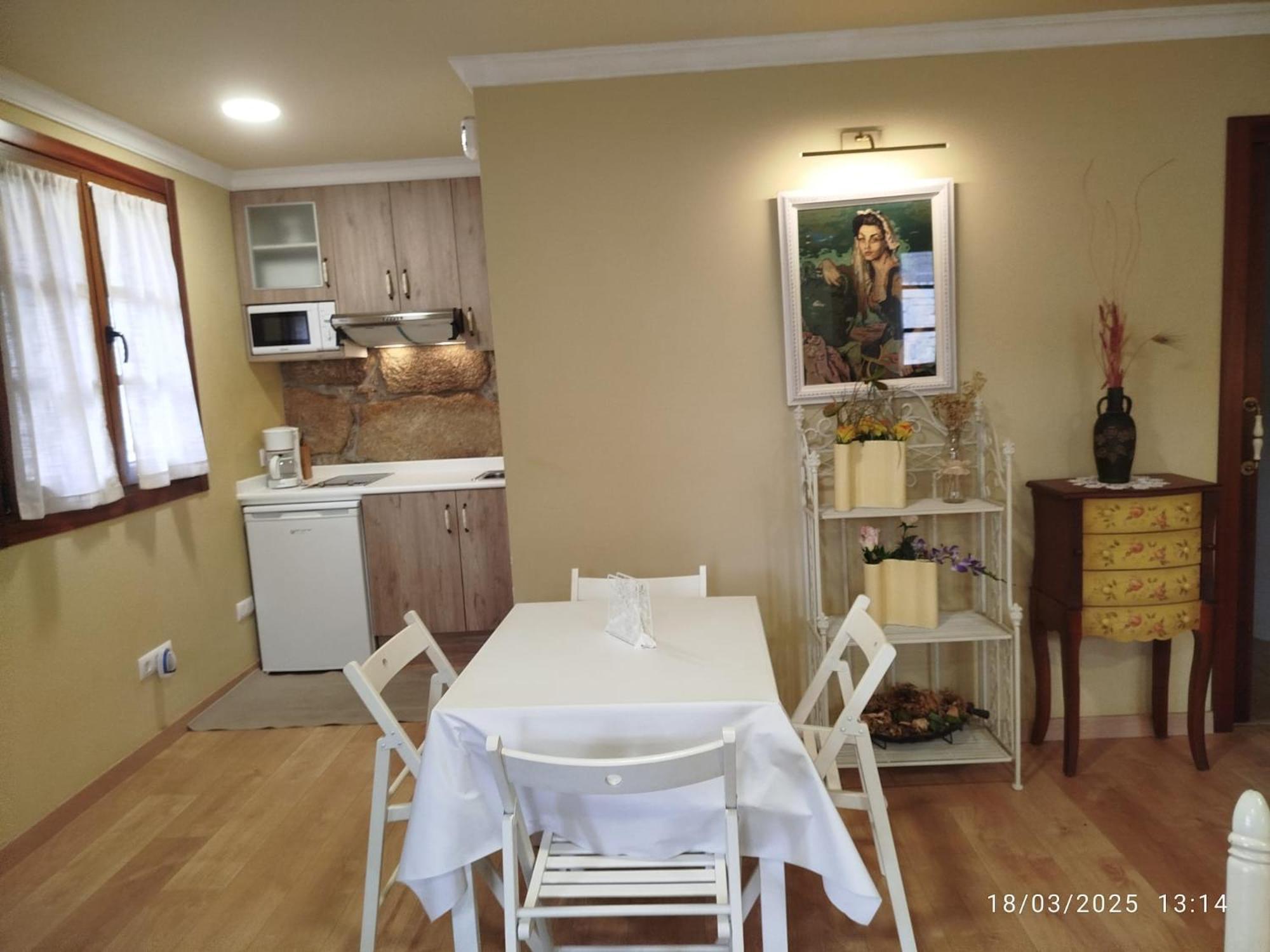 O Apartamento Do Xanza, Ideal Para Parejas Adaptado Movilidad Reducida Meis Exteriér fotografie